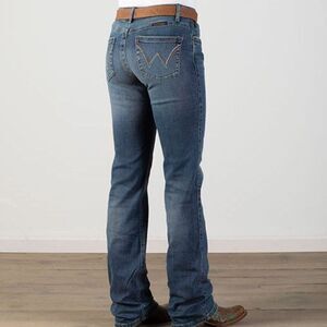 Wrangler Q-Baby Ultimate Riding Jeans Sally Bootcut Women's Size 5 28 x 34